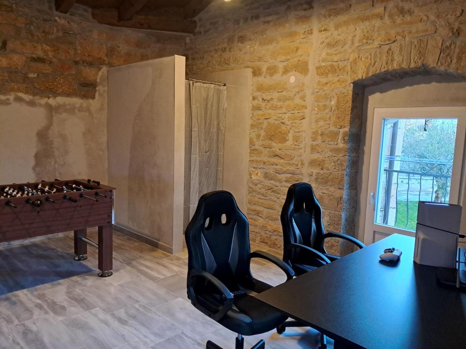 Zoro With A Lovely Garden And A Private Pool In The Middle Of Istria Villa